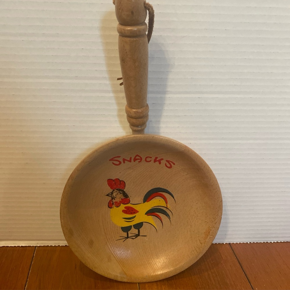 VTG MCM handpainted Rooster Snacks Wood Handled Bowl wall Decor Farmhouse